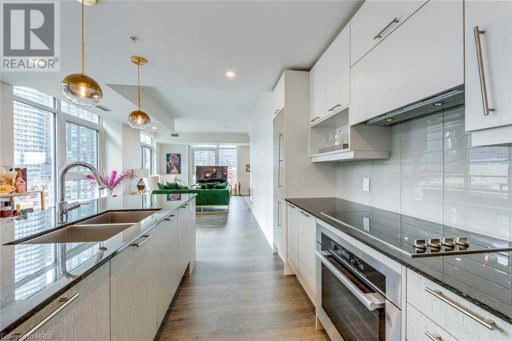 30 Nelson Street Street Unit# 807, Toronto, Ontario  M5V 0H5 - Photo 13 - 40572825