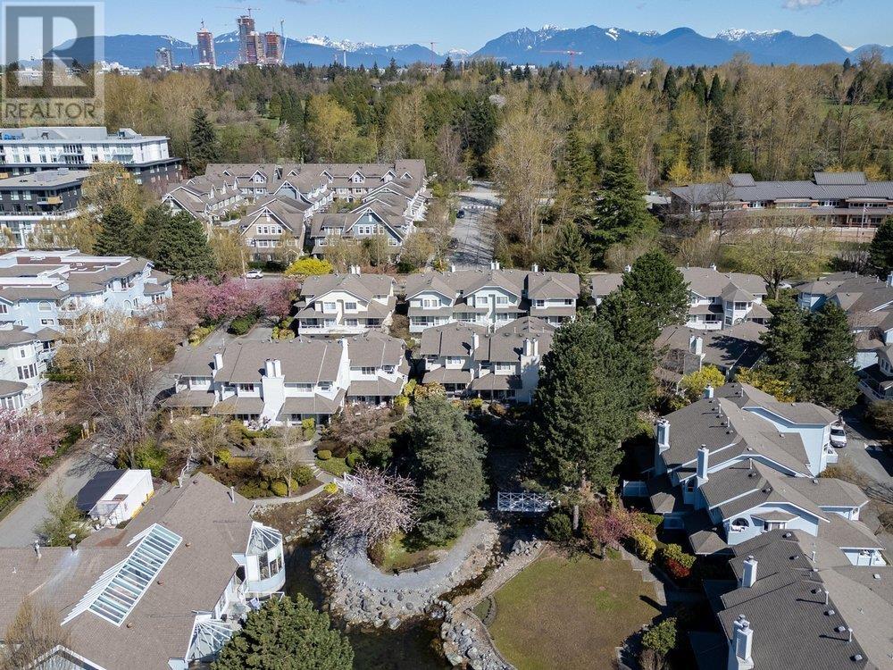 Listing Picture 36 of 39 : 248 WATERFORD DRIVE, Vancouver / 溫哥華 - 魯藝地產 Yvonne Lu Group - MLS Medallion Club Member