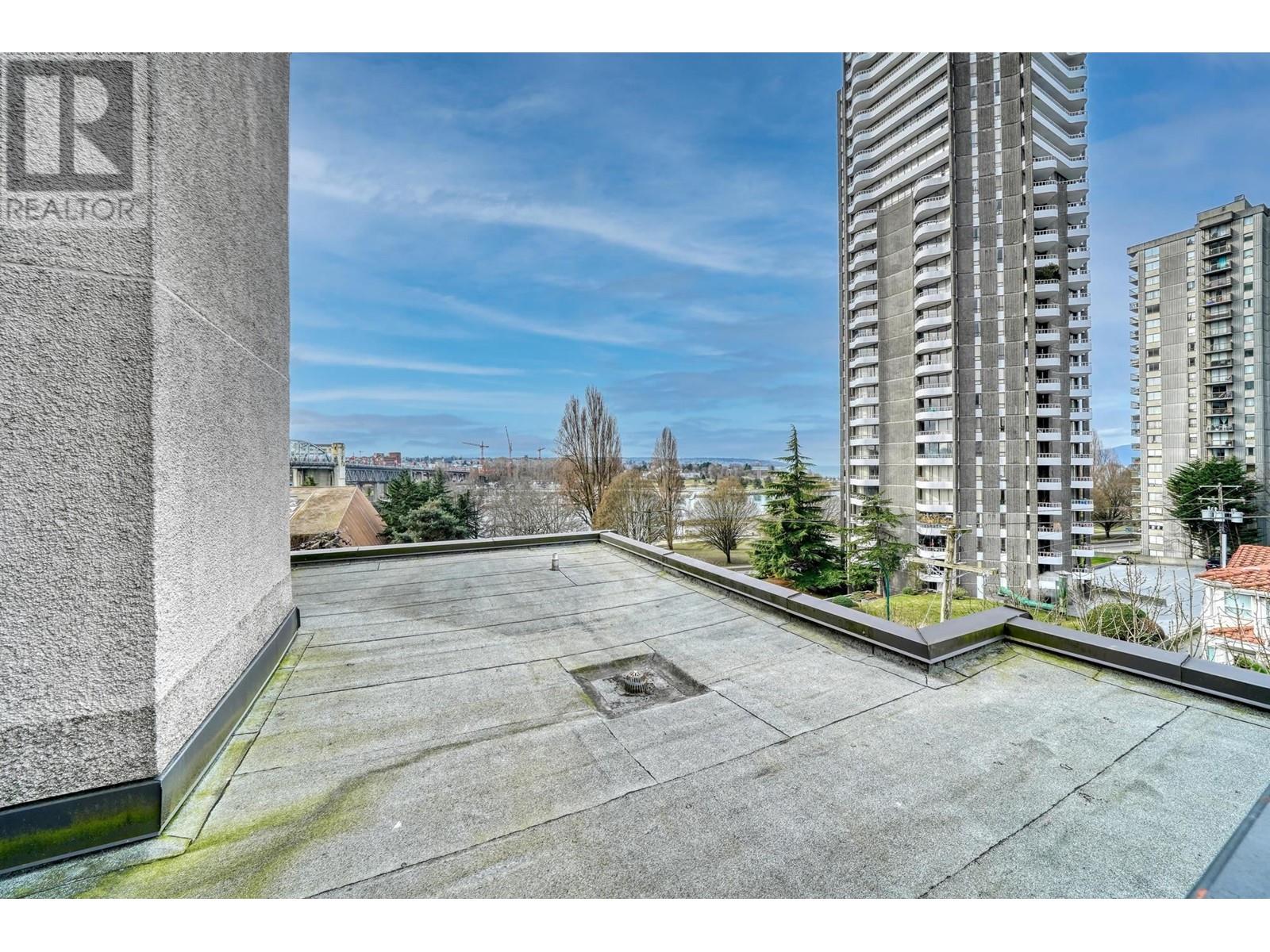 Listing Picture 26 of 27 : 302 1080 PACIFIC STREET, Vancouver / 溫哥華 - 魯藝地產 Yvonne Lu Group - MLS Medallion Club Member