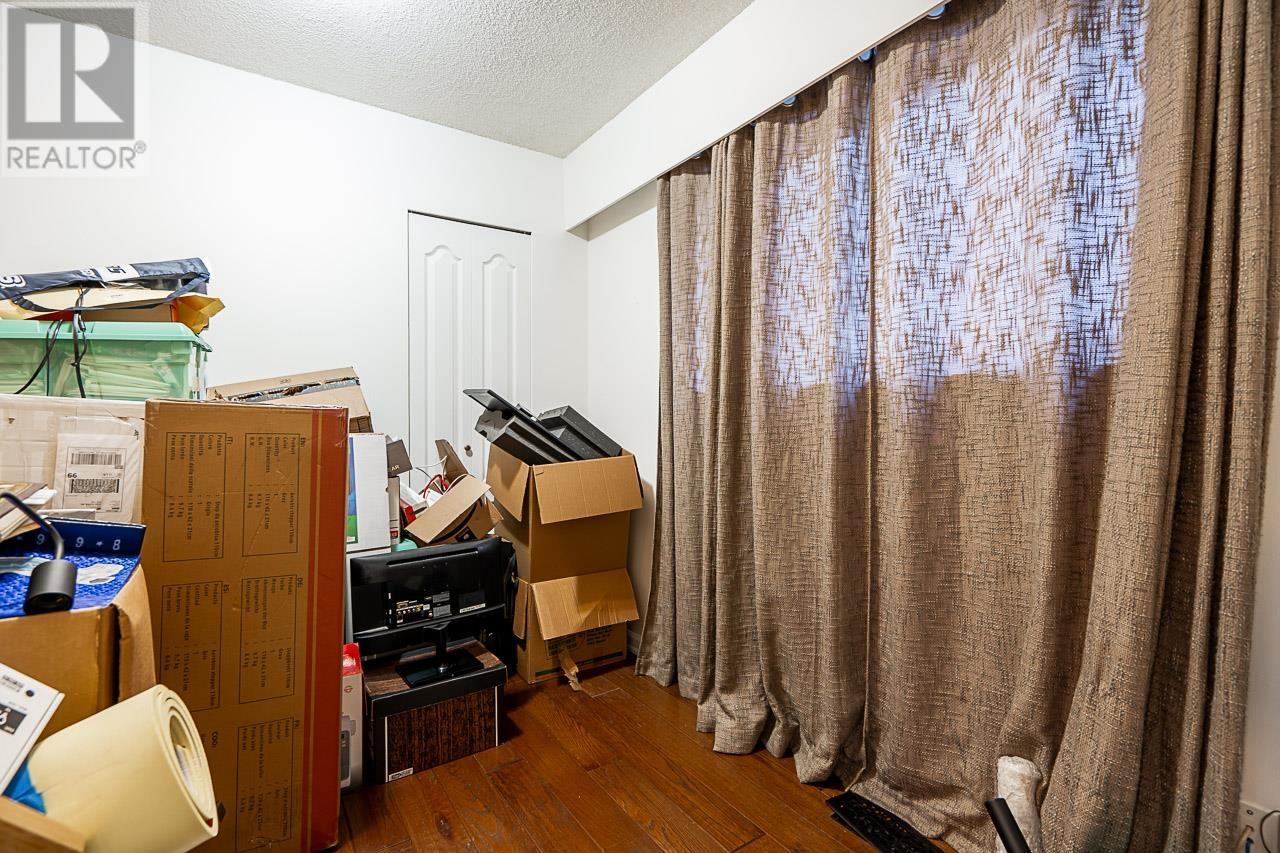 Listing Picture 31 of 40 : 1379-1381 E 11TH AVENUE, Vancouver / 溫哥華 - 魯藝地產 Yvonne Lu Group - MLS Medallion Club Member