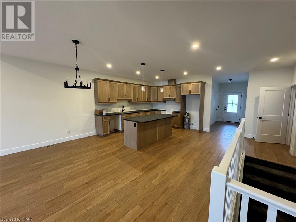 223c Thames Avenue, Mitchell, Ontario  N0K 1N0 - Photo 6 - 40572376