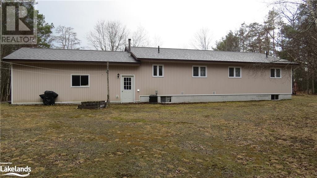 348 Fowlers Road, Huntsville, Ontario  P1H 2N5 - Photo 2 - 40572736