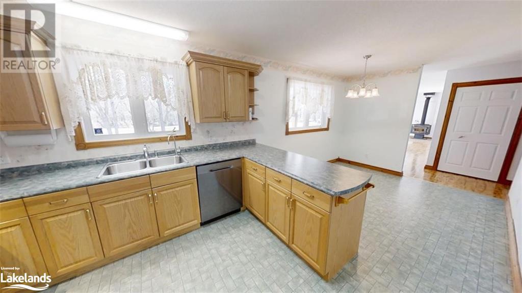 348 Fowlers Road, Huntsville, Ontario  P1H 2N5 - Photo 7 - 40572736