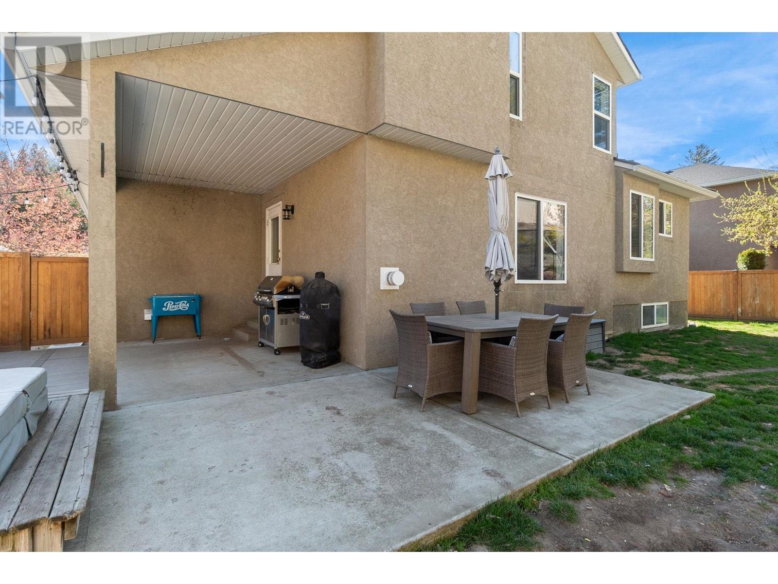 352 Rio Drive S Kelowna