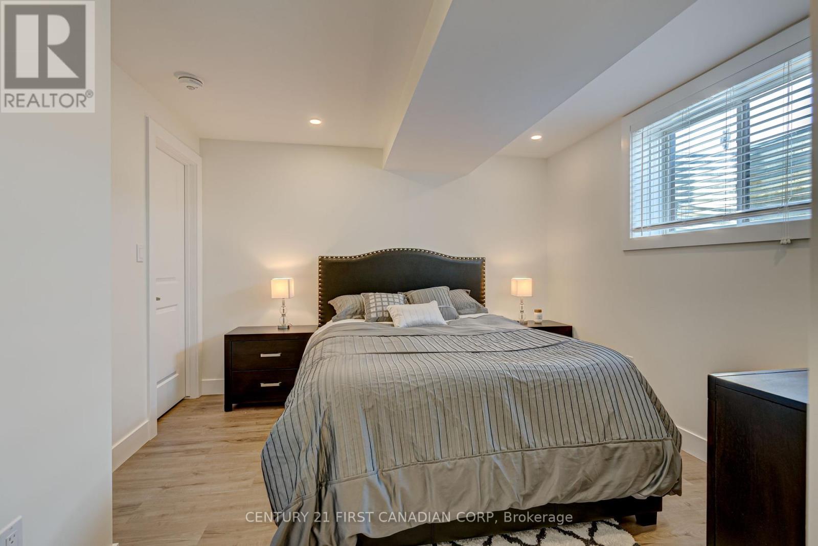1318 Red Pine Cres S, London, Ontario  N6G 0M6 - Photo 33 - X8244310