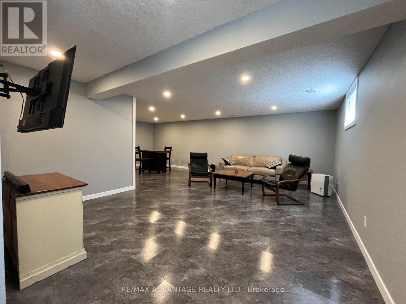 2151 Queen St E, Sault Ste Marie, Ontario  P6A 5T6 - Photo 21 - X8244684
