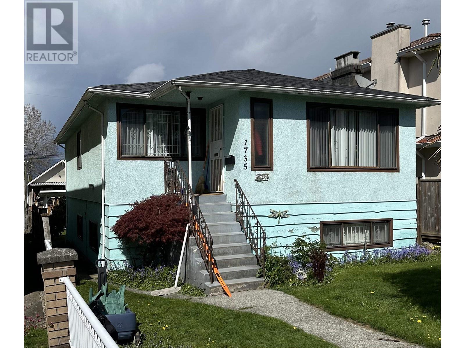 Listing Picture 2 of 8 : 1735 E 35TH AVENUE, Vancouver / 溫哥華 - 魯藝地產 Yvonne Lu Group - MLS Medallion Club Member