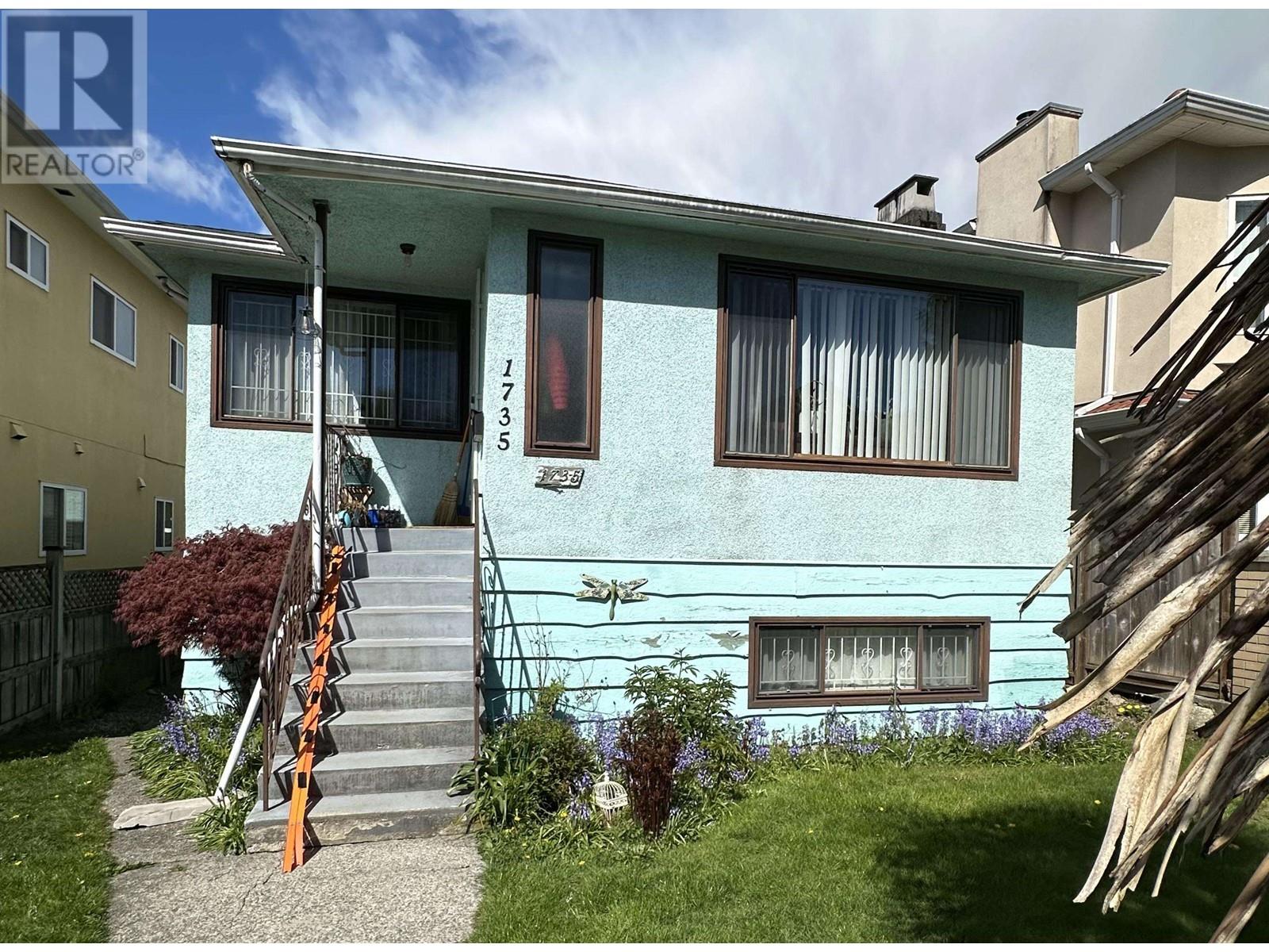 Listing Picture 4 of 8 : 1735 E 35TH AVENUE, Vancouver / 溫哥華 - 魯藝地產 Yvonne Lu Group - MLS Medallion Club Member