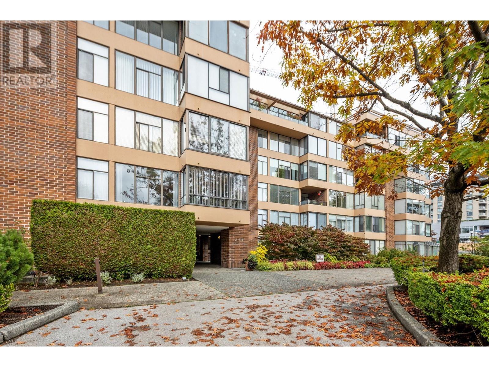 Listing Picture 31 of 38 : 212 2101 MCMULLEN AVENUE, Vancouver / 溫哥華 - 魯藝地產 Yvonne Lu Group - MLS Medallion Club Member