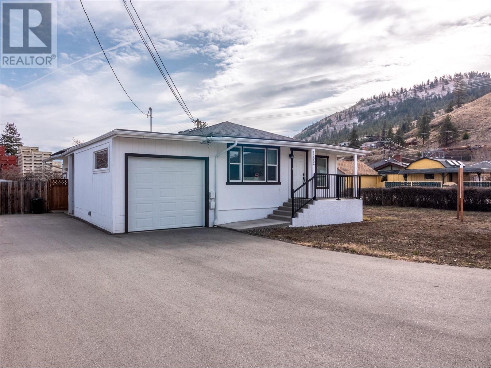 13009 Armstrong Avenue, - Main Town, Summerland 