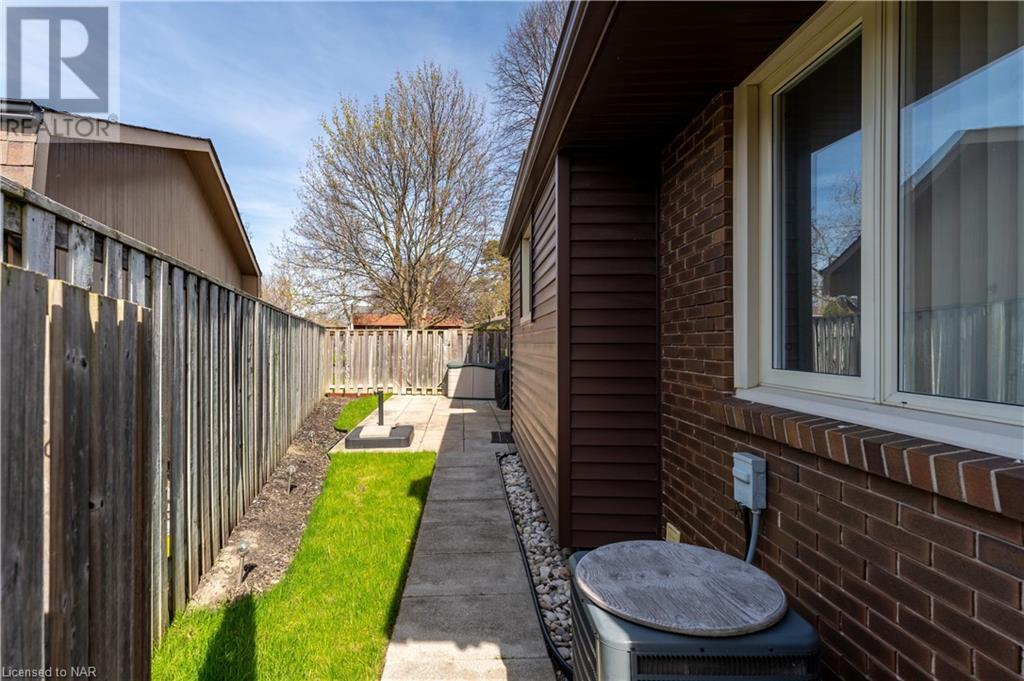 2 The Pinery Street, St. Catharines, Ontario  L2M 6M6 - Photo 39 - 40573000