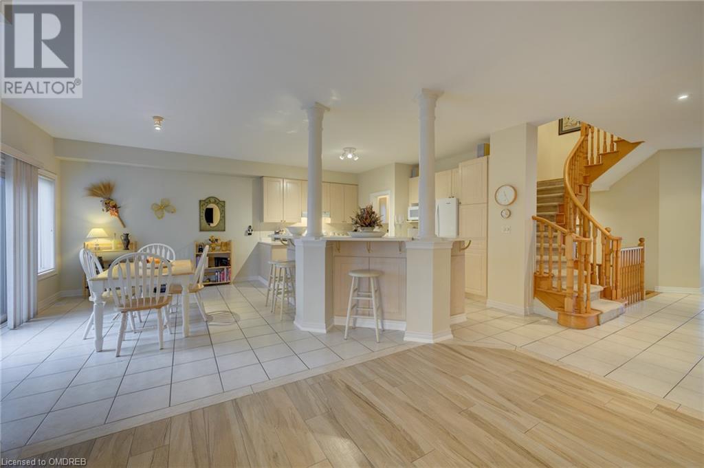2205 Galloway Drive, Oakville, Ontario  L6H 5M1 - Photo 10 - 40573713