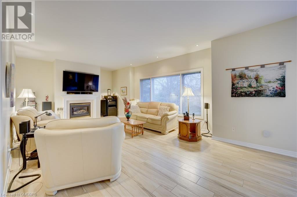 2205 Galloway Drive, Oakville, Ontario  L6H 5M1 - Photo 8 - 40573713