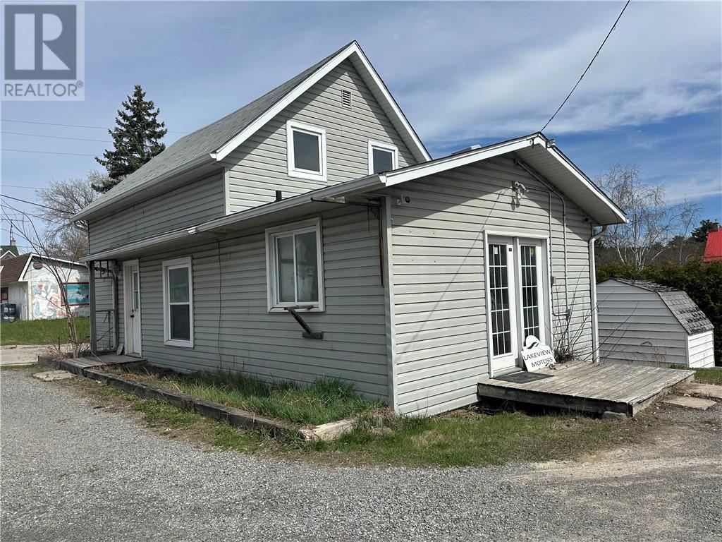 23 Whelan Street S, Westport, Ontario  K0G 1X0 - Photo 4 - 1387053