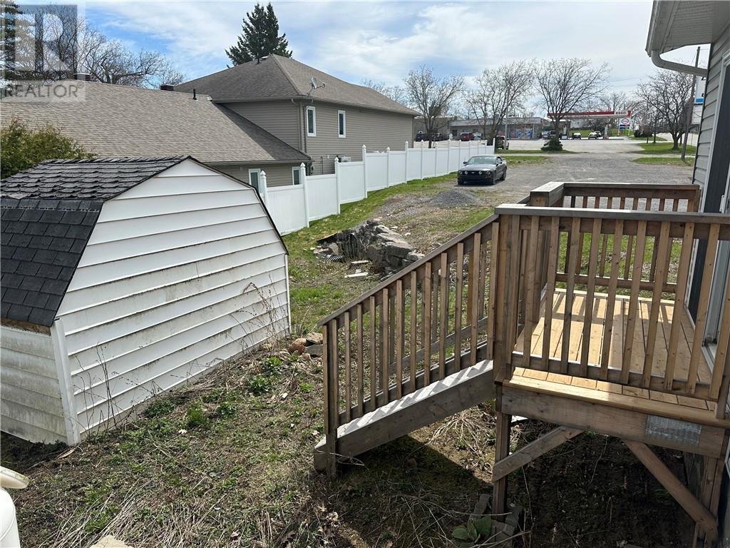 23 Whelan Street S, Westport, Ontario  K0G 1X0 - Photo 15 - 1387053