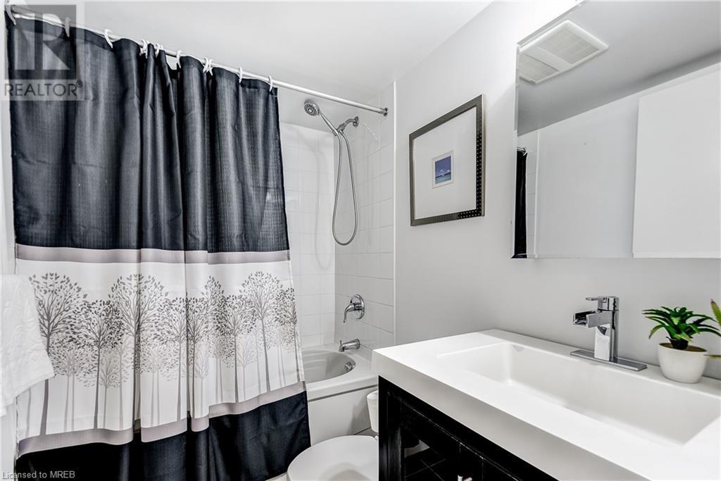 816 Lansdowne Avenue Unit# Ll08, Toronto, Ontario  M6H 4K6 - Photo 18 - 40573746