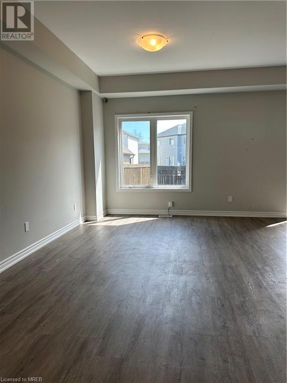 35 Perenack Avenue, Welland, Ontario  L3C 2C6 - Photo 2 - 40557392