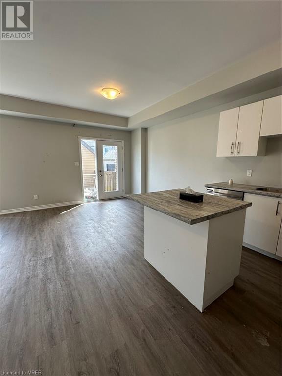 35 Perenack Avenue, Welland, Ontario  L3C 2C6 - Photo 4 - 40557392