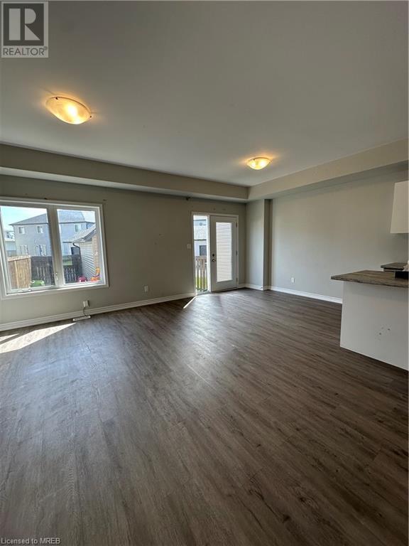 35 Perenack Avenue, Welland, Ontario  L3C 2C6 - Photo 5 - 40557392