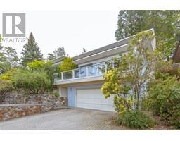 4403 Emily Carr Dr Broadmead