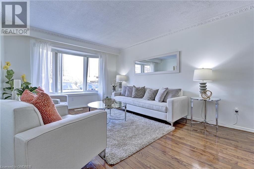 21 Brownridge Crescent, Etobicoke, Ontario  M9V 4M4 - Photo 6 - 40572247