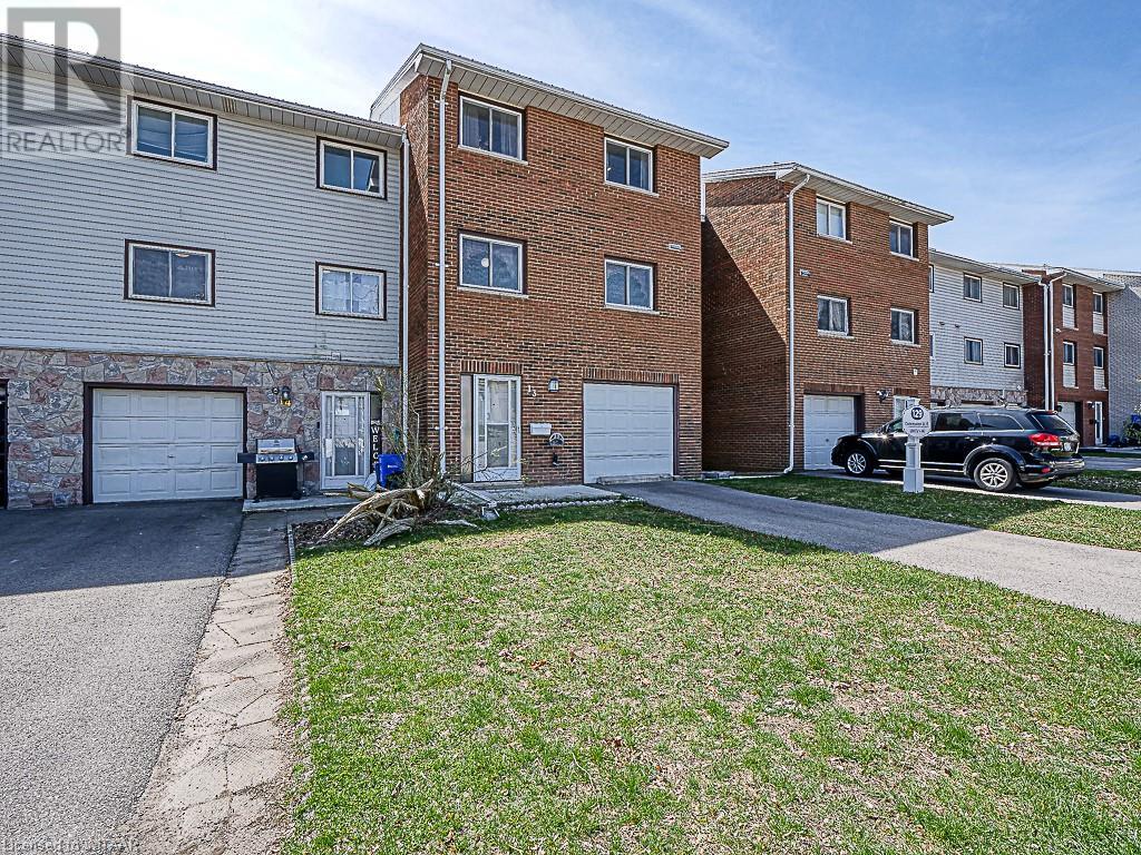 129 Concession Street E Unit 13, Tillsonburg, Ontario N4G 4N4