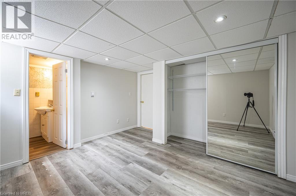 685 Frederick Street, Kitchener, Ontario  N2B 2B3 - Photo 23 - 40572275