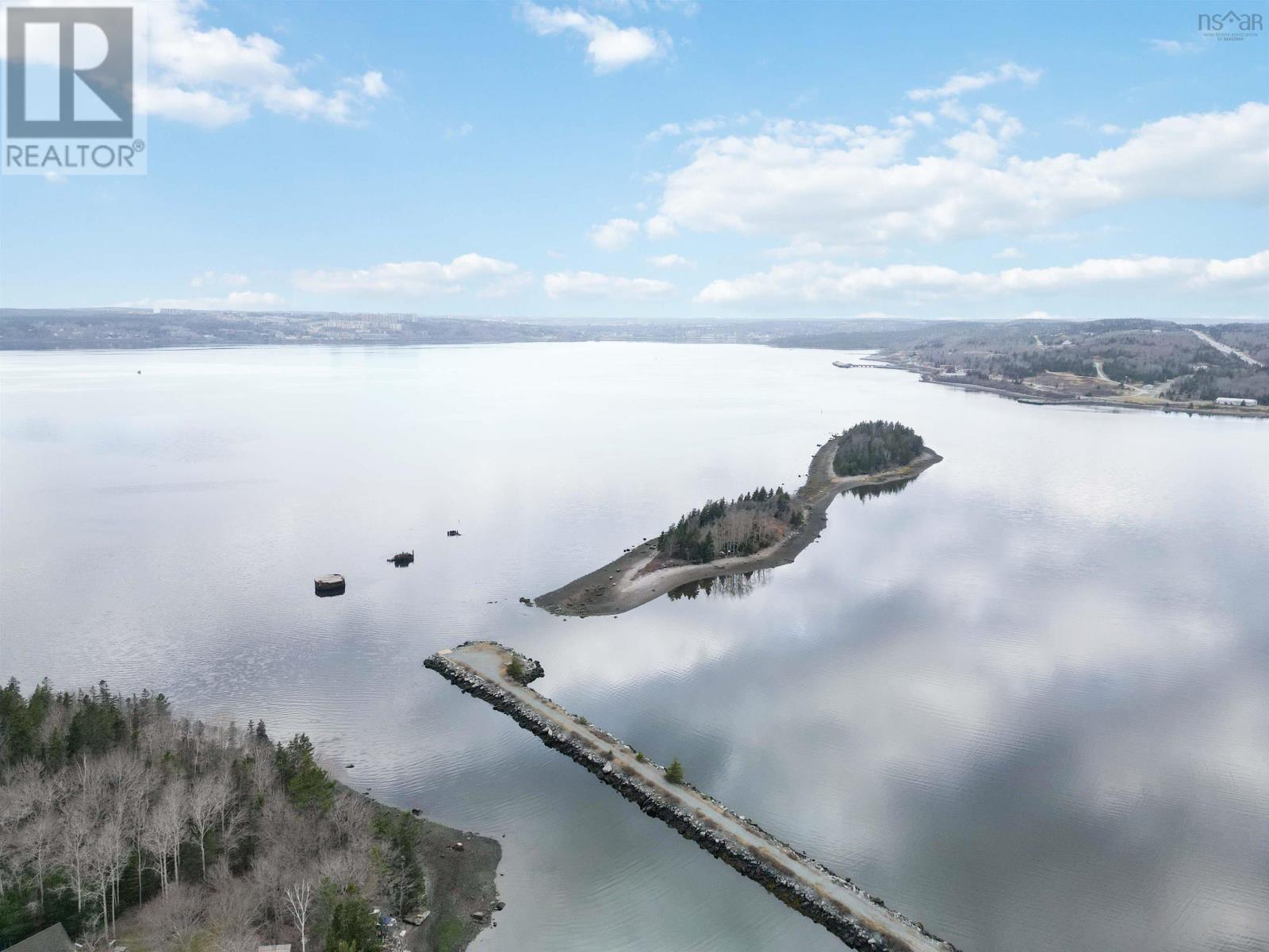 15 Greenbank Court, Dartmouth, Nova Scotia  B3B 1E7 - Photo 1 - 202407547