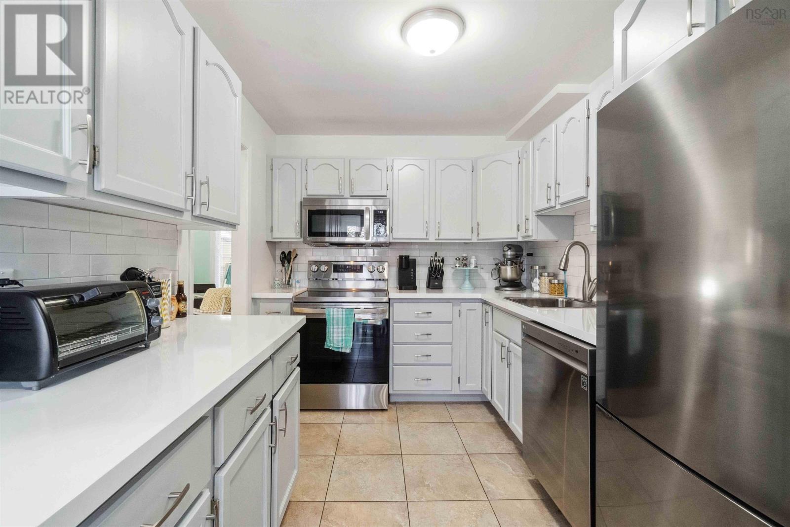 100 Stoney Brook Court, Halifax, Nova Scotia  B3M 3J7 - Photo 13 - 202407553