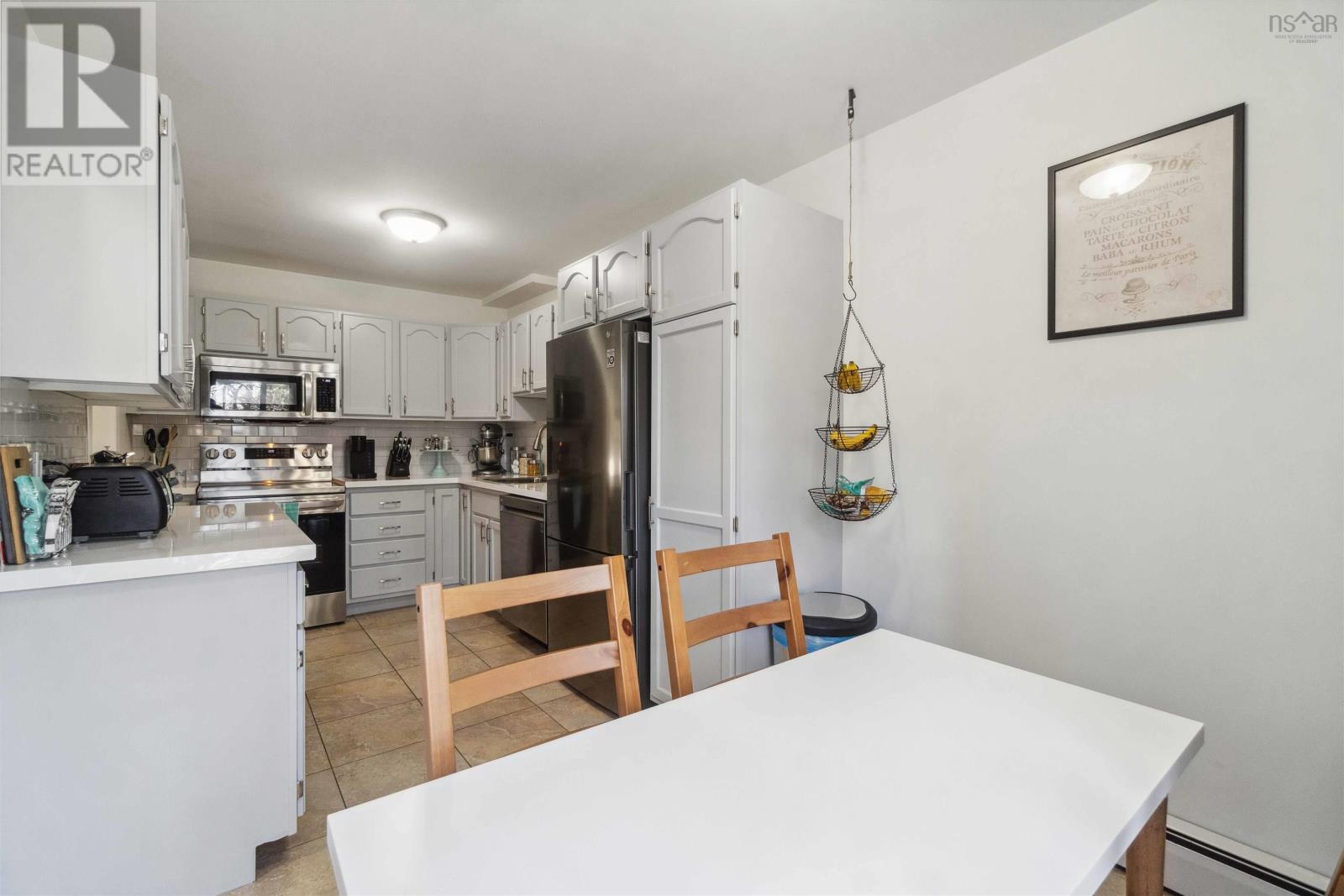 100 Stoney Brook Court, Halifax, Nova Scotia  B3M 3J7 - Photo 9 - 202407553