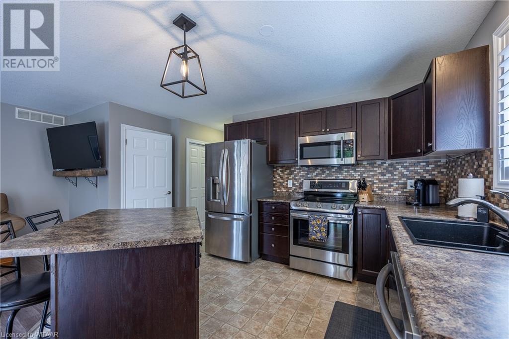 35 Langrell Avenue, Tillsonburg, Ontario  N4G 5X7 - Photo 8 - 40573586