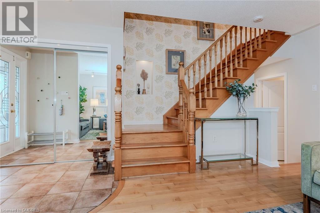 1364 Glenrose Crescent, Oakville, Ontario  L6M 3Y7 - Photo 9 - 40572517