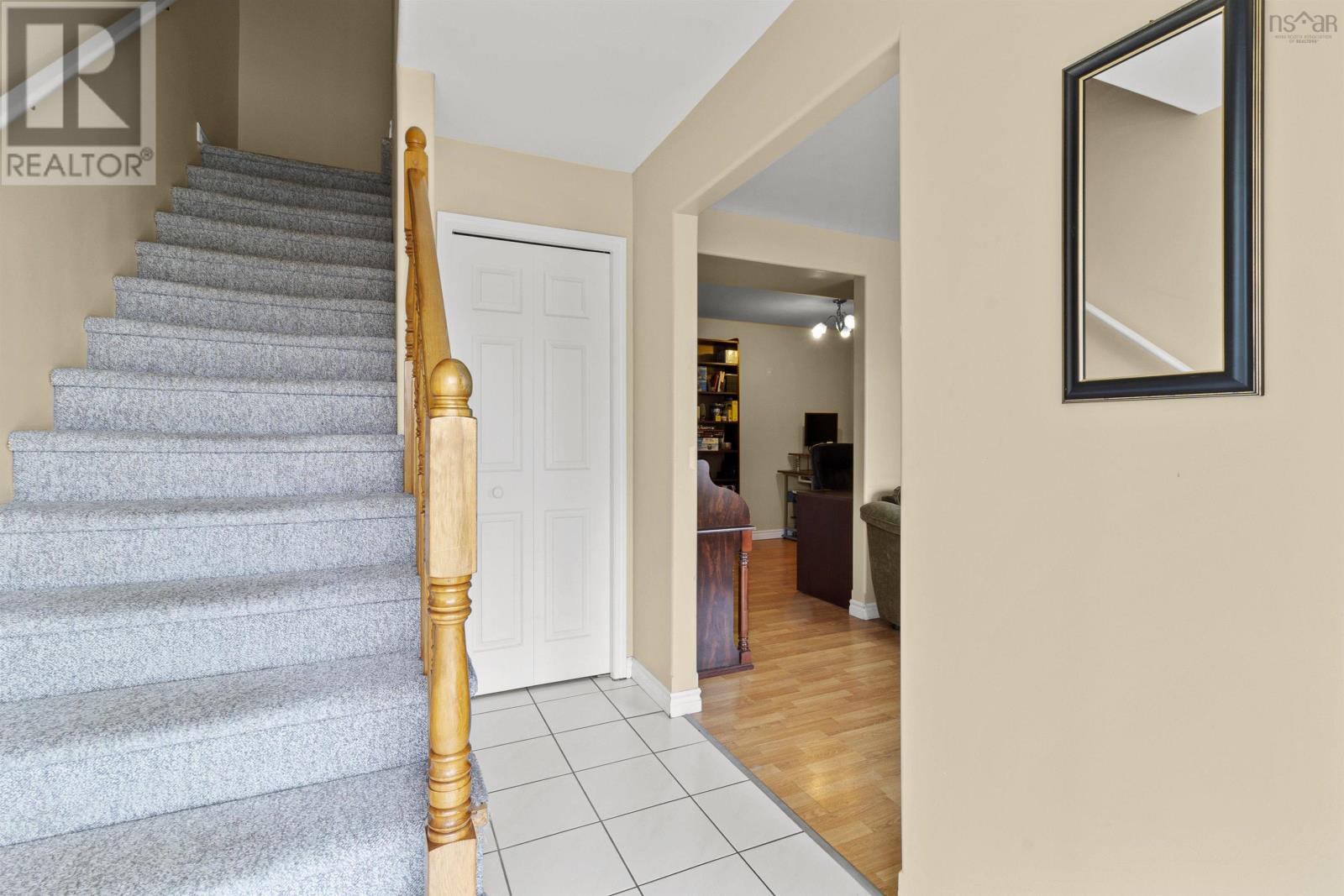 38 Chinook Court, Dartmouth, Nova Scotia  B3A 4Y4 - Photo 3 - 202407554