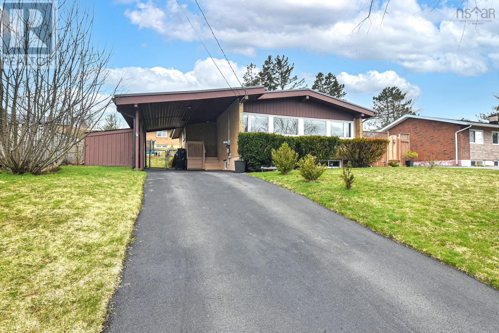 22 Muriel Avenue, Dartmouth, Nova Scotia  B2W 2E3 - Photo 1 - 202407558