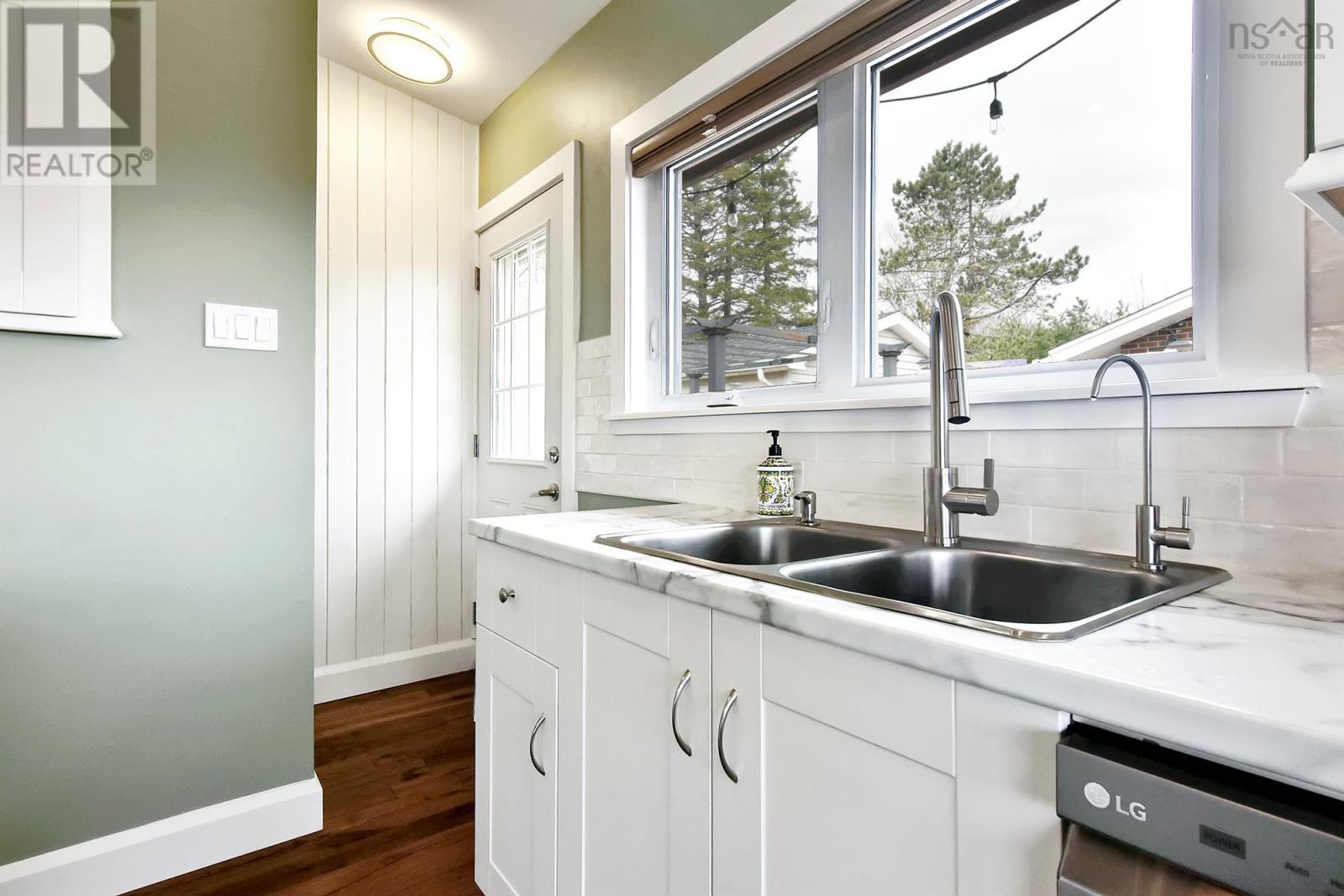 22 Muriel Avenue, Dartmouth, Nova Scotia  B2W 2E3 - Photo 15 - 202407558