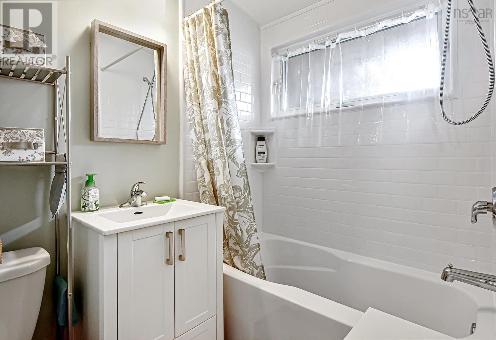 22 Muriel Avenue, Dartmouth, Nova Scotia  B2W 2E3 - Photo 17 - 202407558