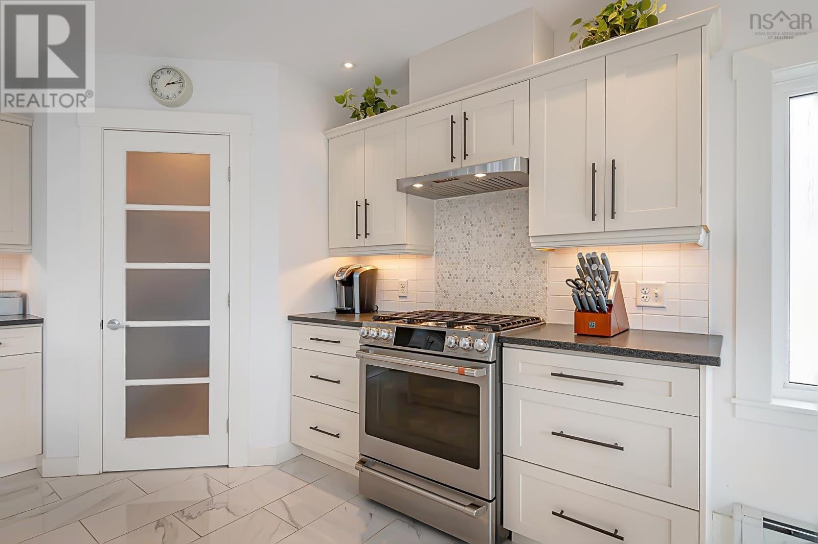 28 Hollyhock Way, West Bedford, Nova Scotia  B4B 0H6 - Photo 11 - 202407575