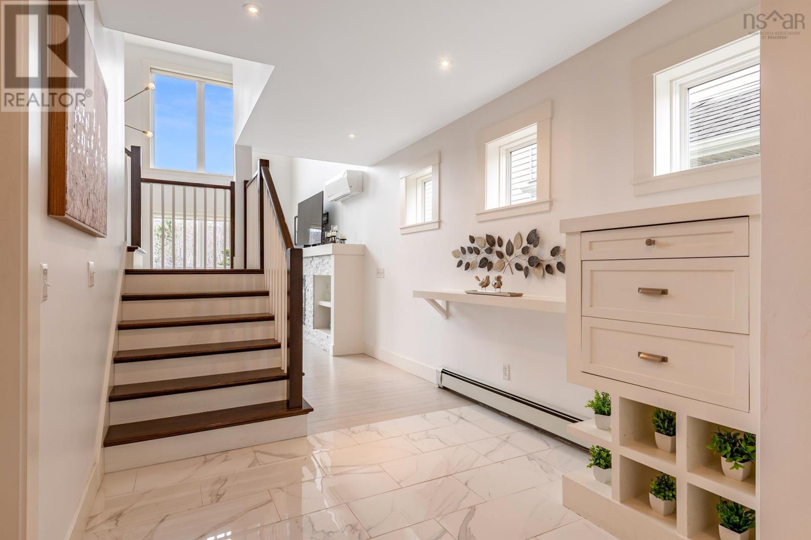 28 Hollyhock Way, West Bedford, Nova Scotia  B4B 0H6 - Photo 2 - 202407575