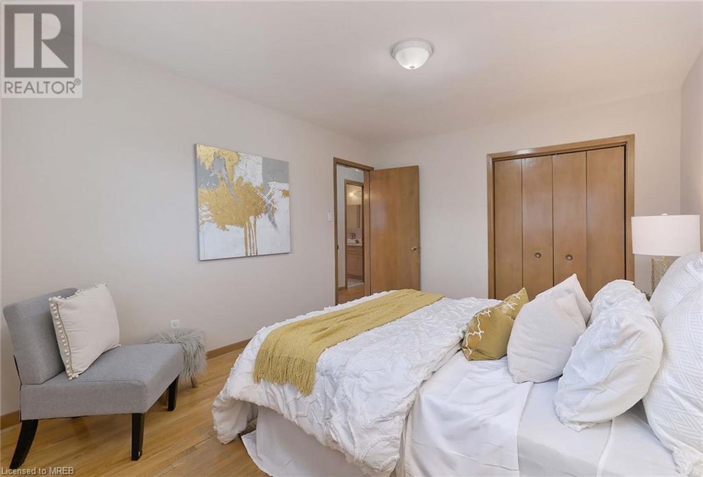 3586 Broomhill Crescent, Mississauga, Ontario  L4Y 3N6 - Photo 13 - 40572224