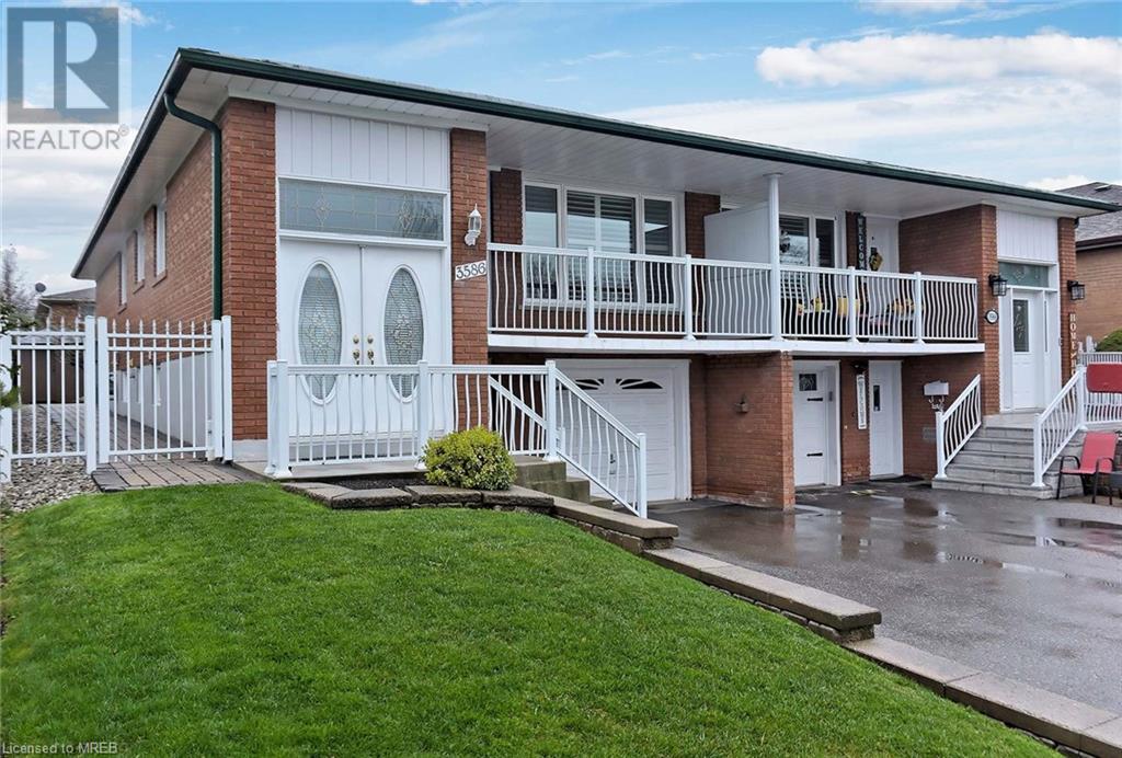 3586 Broomhill Crescent, Mississauga, Ontario  L4Y 3N6 - Photo 2 - 40572224