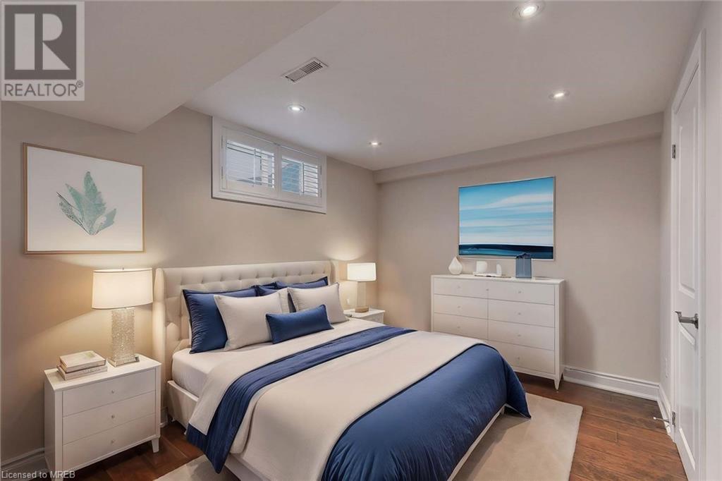 3586 Broomhill Crescent, Mississauga, Ontario  L4Y 3N6 - Photo 21 - 40572224