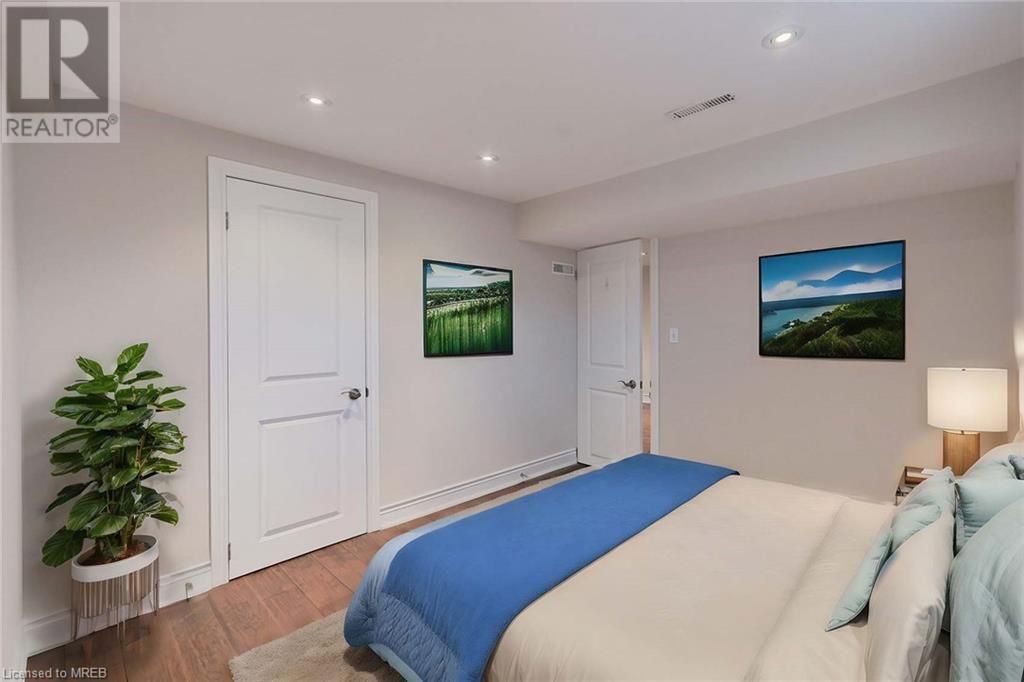 3586 Broomhill Crescent, Mississauga, Ontario  L4Y 3N6 - Photo 22 - 40572224