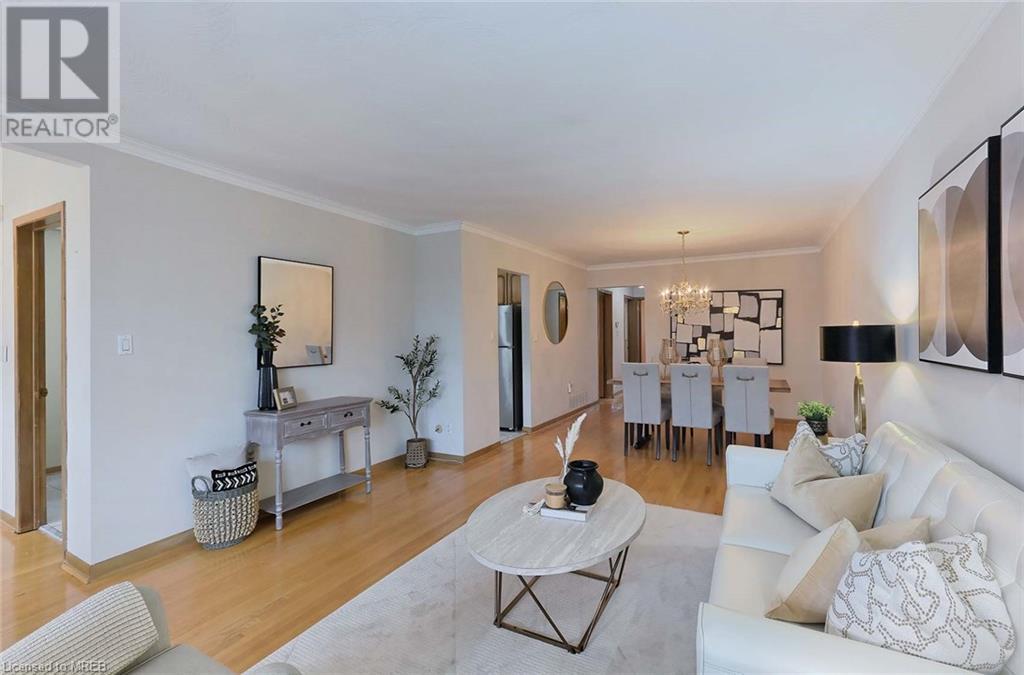 3586 Broomhill Crescent, Mississauga, Ontario  L4Y 3N6 - Photo 6 - 40572224