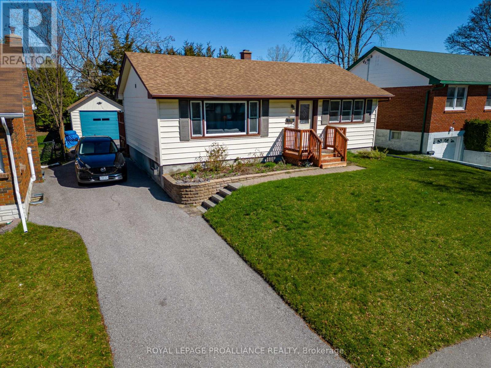 85 First Ave, Quinte West, Ontario  K8V 4C2 - Photo 5 - X8246304