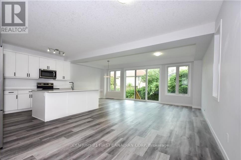 103 Marconi Crt, London, Ontario  N5V 5G2 - Photo 3 - X8246906