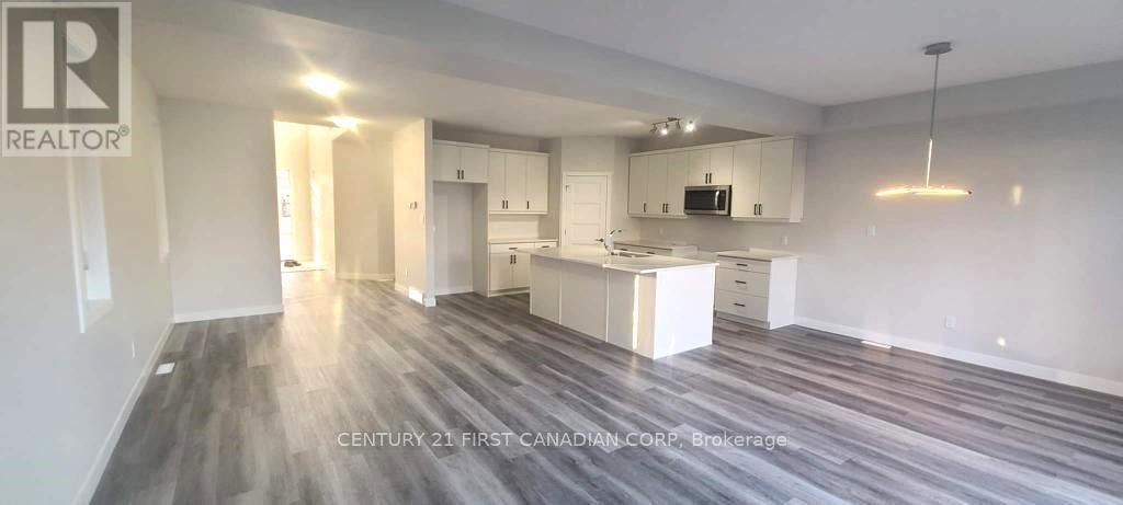 103 Marconi Crt, London, Ontario  N5V 5G2 - Photo 5 - X8246906