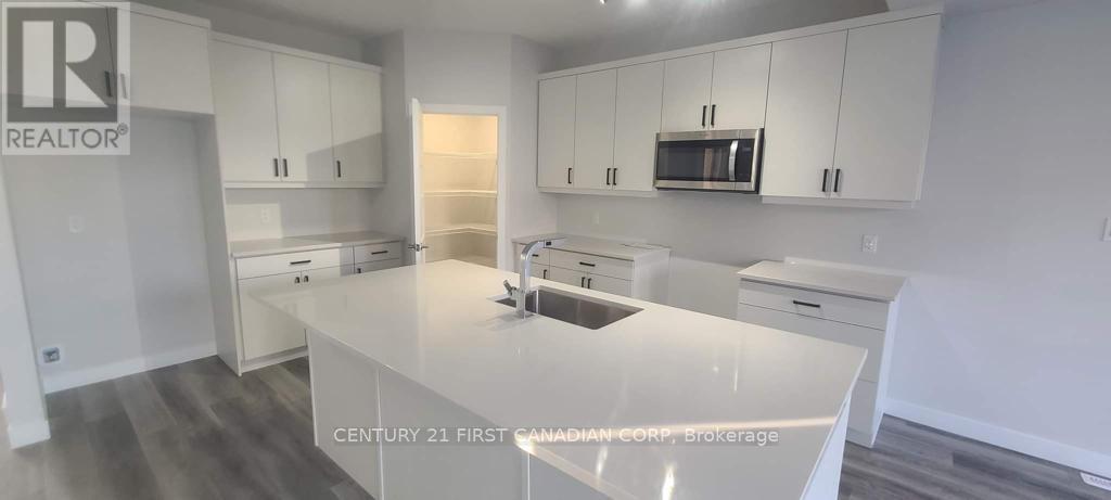 103 Marconi Crt, London, Ontario  N5V 5G2 - Photo 6 - X8246906