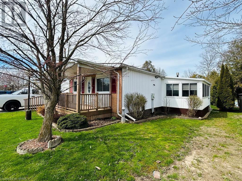 11 Riverside Drive, Turnberry Estates, Ontario N0G 2W0 (26769023