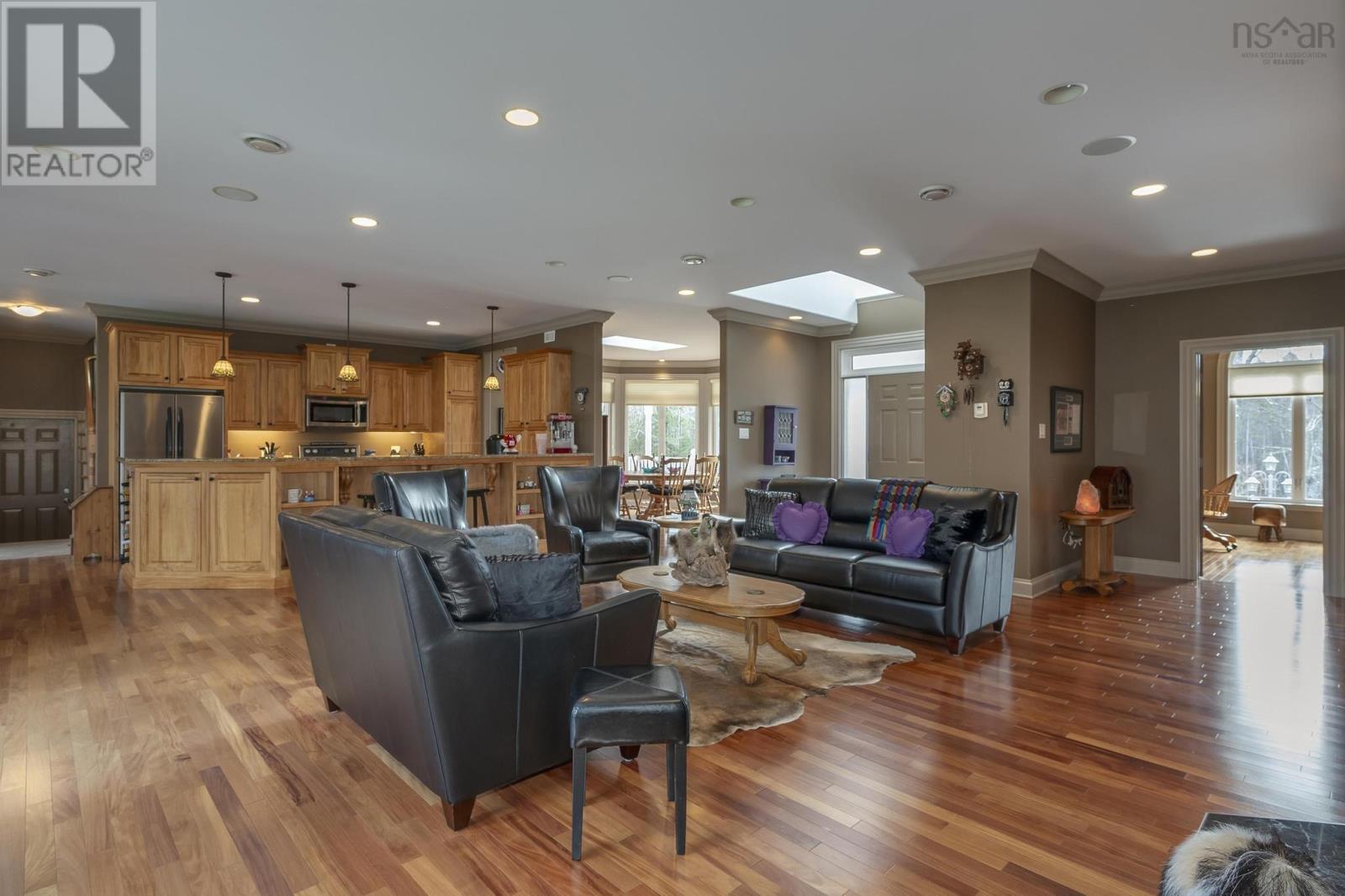 678 Highway 2, Elmsdale, Nova Scotia  B2S 1C9 - Photo 12 - 202407608