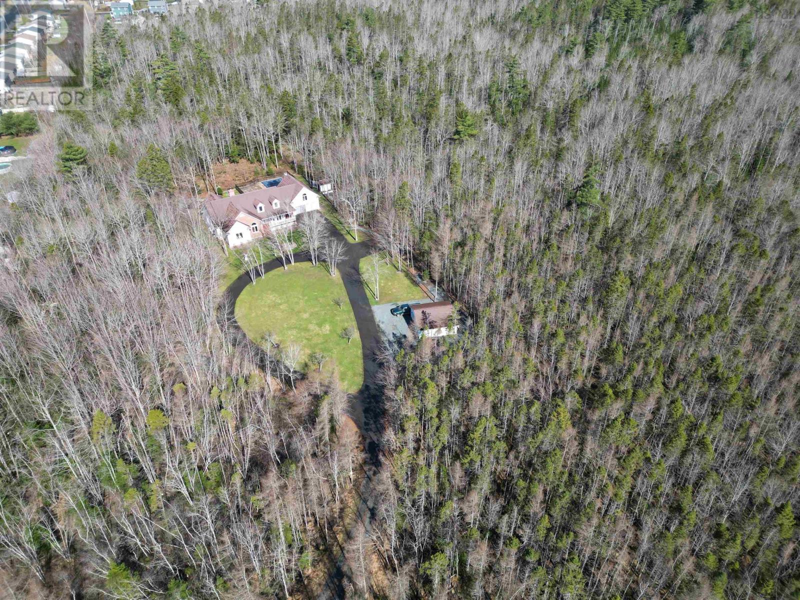 678 Highway 2, Elmsdale, Nova Scotia  B2S 1C9 - Photo 3 - 202407608